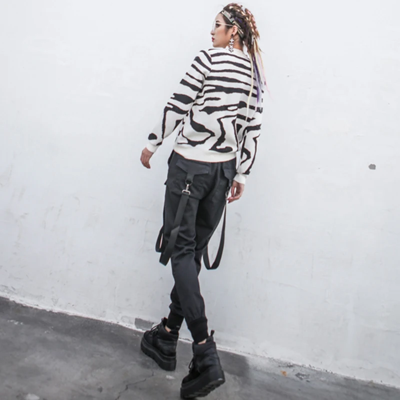 TWOTWINSTYLE-Ribbon-Trouser-For-Women-Patchwork-Pocket-Lace-Up-Lantern-Pants-Female-2018-Spring-Harajuku-Large (3)