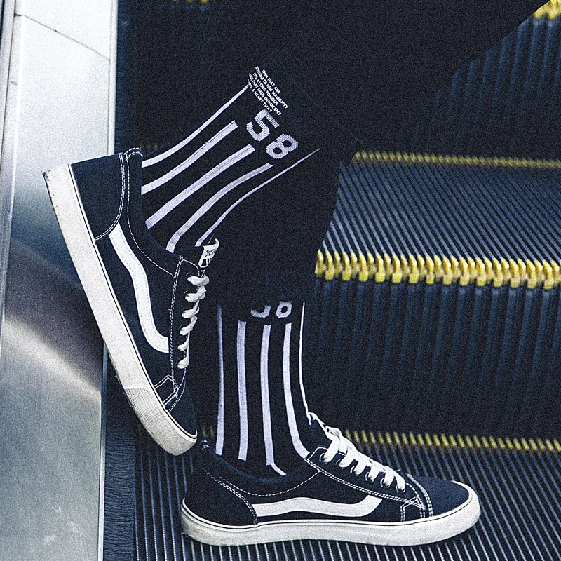 Уличные стильные носки в стиле хип-хоп, Harajuku, модные дизайнерские носки для скейтборда, высокое качество, вертикальные полосы, хлопковые мужские носки
