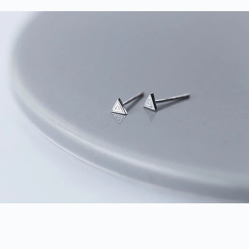 INZATT OL очаровательные серебряные 925 серьги-гвоздики унисекс геометрические мини треугольные линии для мужчин серьги Модные ювелирные изделия индивидуальный подарок