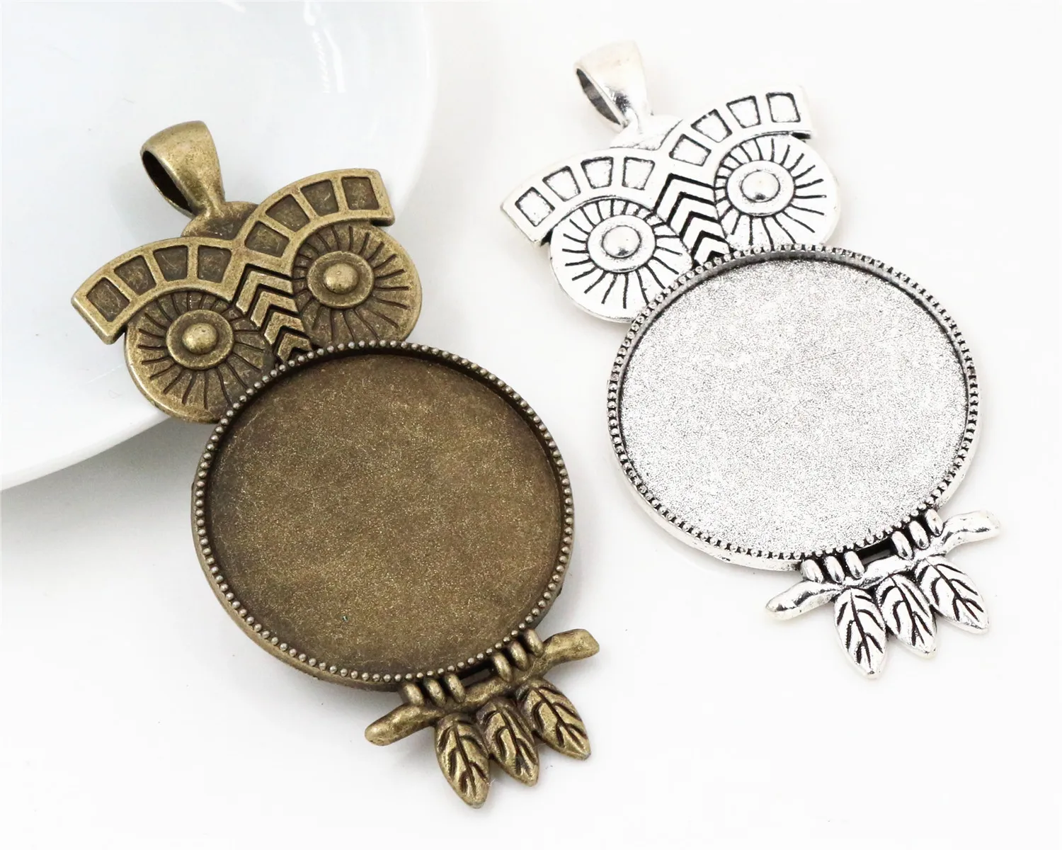 

5pcs 30mm Inner Size Antique Silver and Antique Bronze Owl Style Cabochon Base Setting Charms Pendant