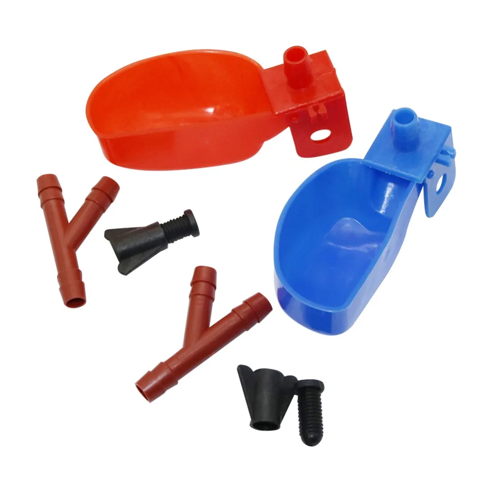 

30 sets Quail Waterer Automatic waterers Parrot Feeder Starling pigeon Automatic water bowl Cages Cup 10.7 * 4.5cm Red Blue cups
