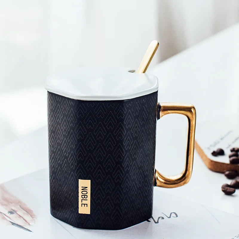Керамическая кофейная кружка в золотистой оправе в европейском стиле с крышкой-ложкой, чашка для молочного кофе, стакан для воды, синяя черная кружка, офисные кружки, посуда для напитков