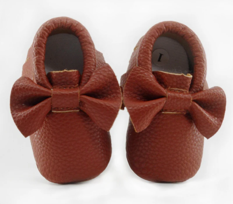 Милая детская обувь для новорожденных мальчиков и девочек; удобная обувь для первых шагов; кожаная подошва; обувь принцессы с бахромой; повседневные Мокасины
