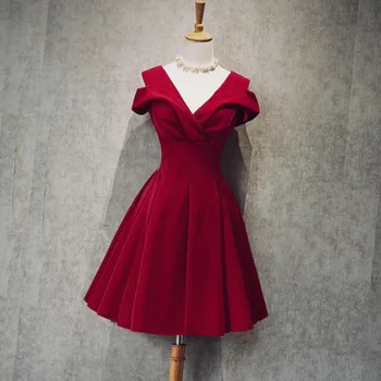 

Elegant Off the Shoulder Homecoming Dress Simple Satin Short Prom Dresses Girls Graduation Cheap V Neck Handmade Party Gowns
