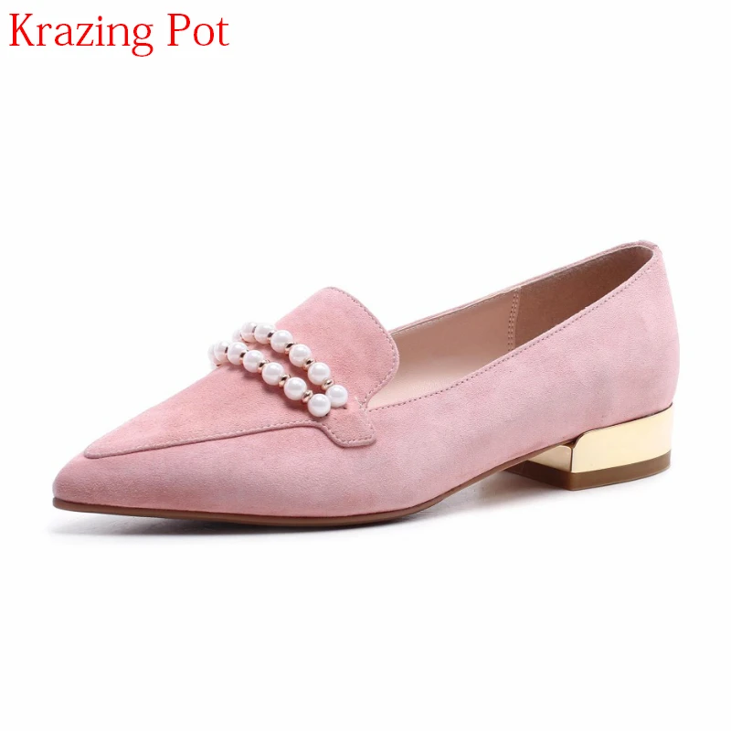 

2018 Fashion Kid Suede Low Heels Brand Women Pumps Solid Pointed Toe Pearl Office Lady Elegant Sweet Runway Model Show Shoes L88