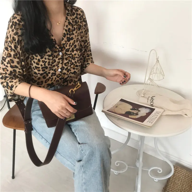 Hzirip الحلو قصيرة الأكمام ليوبارد رقيقة أنيقة أزرار فضفاضة بسيطة كل مباراة شحن عارضة الطازجة الإناث أنيق قميص 2 الألوان