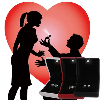 

2018 Hot LED Lighted Earring Ring Box Faux Leather Wedding Engagement Jewelry Display A14_35