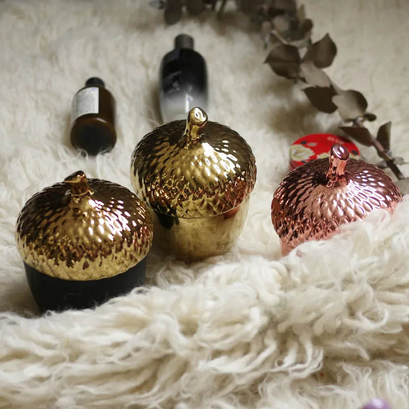 

New Golden Pine Cone Ceramic Pot Home Kitchen Storage Moisture Storage Tank Desktop Decoration Decoration 12.5*10CM