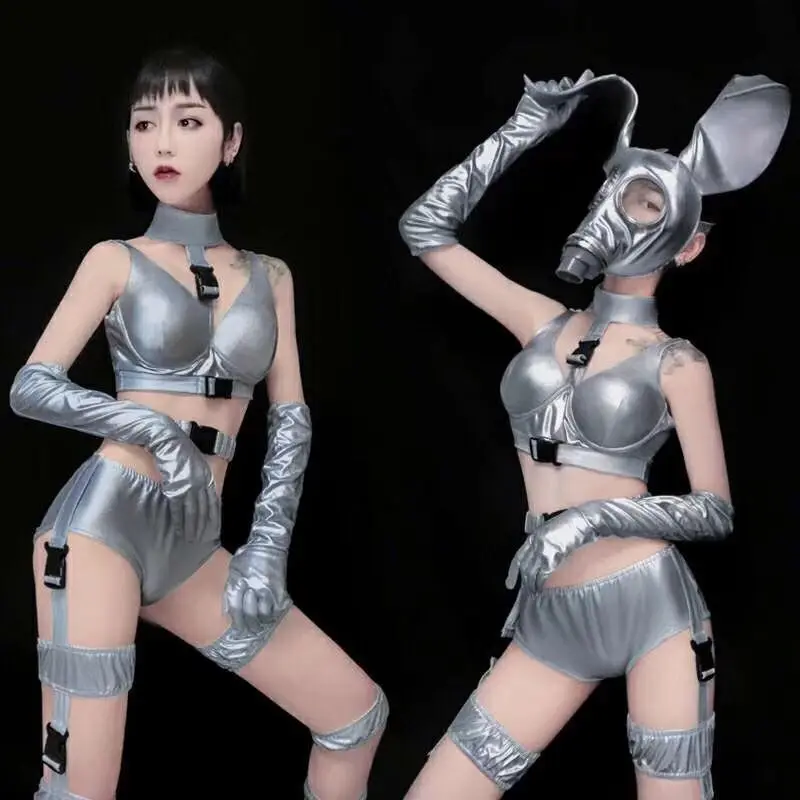 stage Space Suit (7)