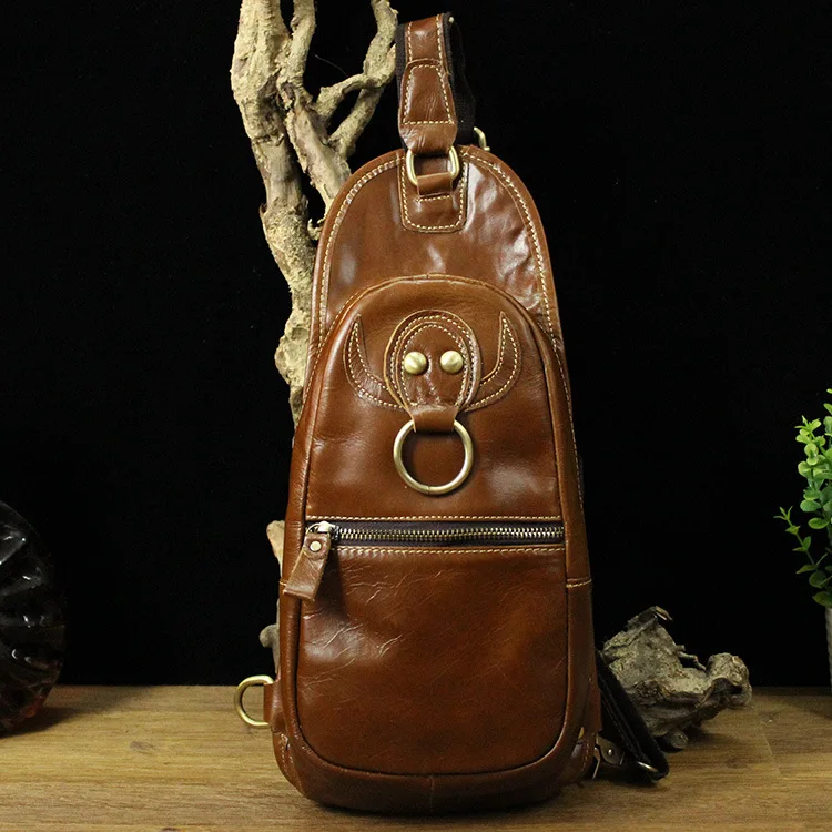 

Hot oil wax and retro casual fashion leather men's chest pack Baotou cowhide
