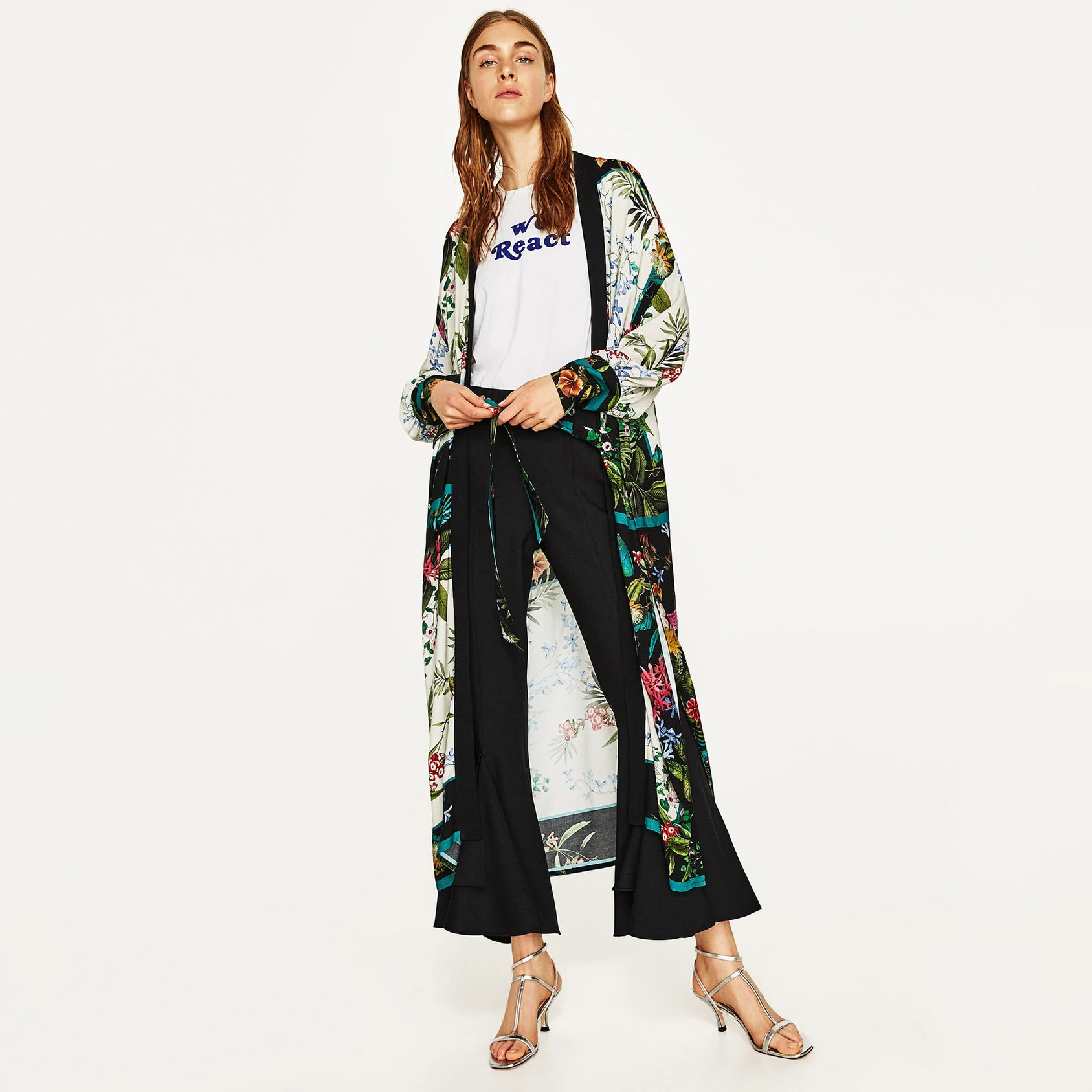 

Vintage Floral Print Women Kimono Jacket Cardigan Summer 2019 Patchwork Lace Up Belt Black Edge Jacket Retro Chic Long Jacket