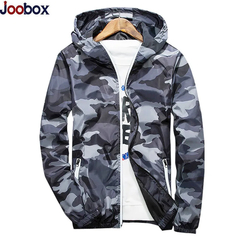 

New 2018 Autumn Hooded Jackets Men Thin Camouflage Military jacket Male Plus Size XXXXXL Quick Dry Men Windbreaker Skin Jacket