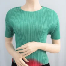 Miyake раза крашения и печати краткое описание футболки с короткими рукавами