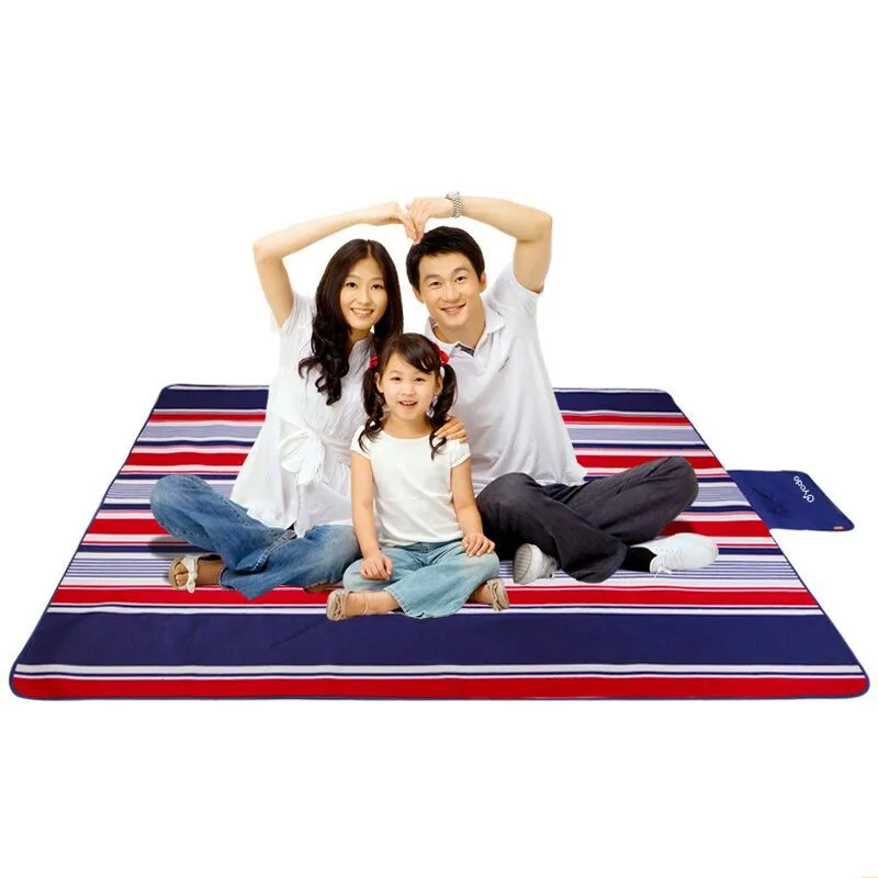 Outdoor Camping Mat Picnic Blanket Moistureproof Waterproof Sleeping Pad Beach Mat Fleece Fishing Camp Bed Equipment Barbecue