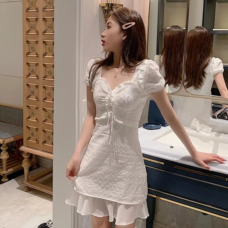 RUGOD корейское шикарное белое кружевное открытое женское платье с рукавами-фонариками, Сексуальное Тонкое кружевное лоскутное платье на шнуровке для девушек, платья для вечеринок vestidos