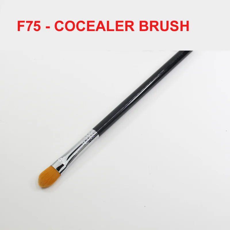 Sigma F75 Concealer Brush