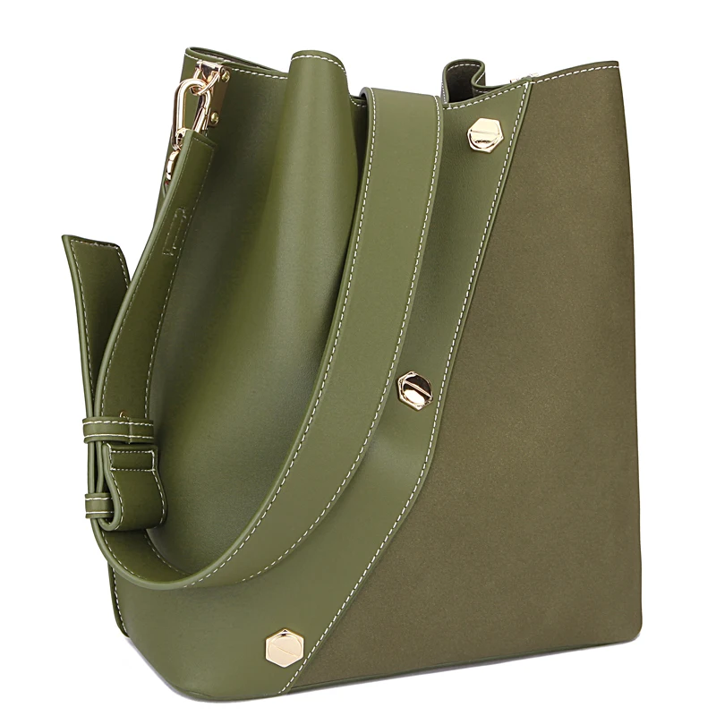 

2018 autumn and winter new Korean version of the wild fashion rivet bucket bag shoulder diagonal large capacity mother package