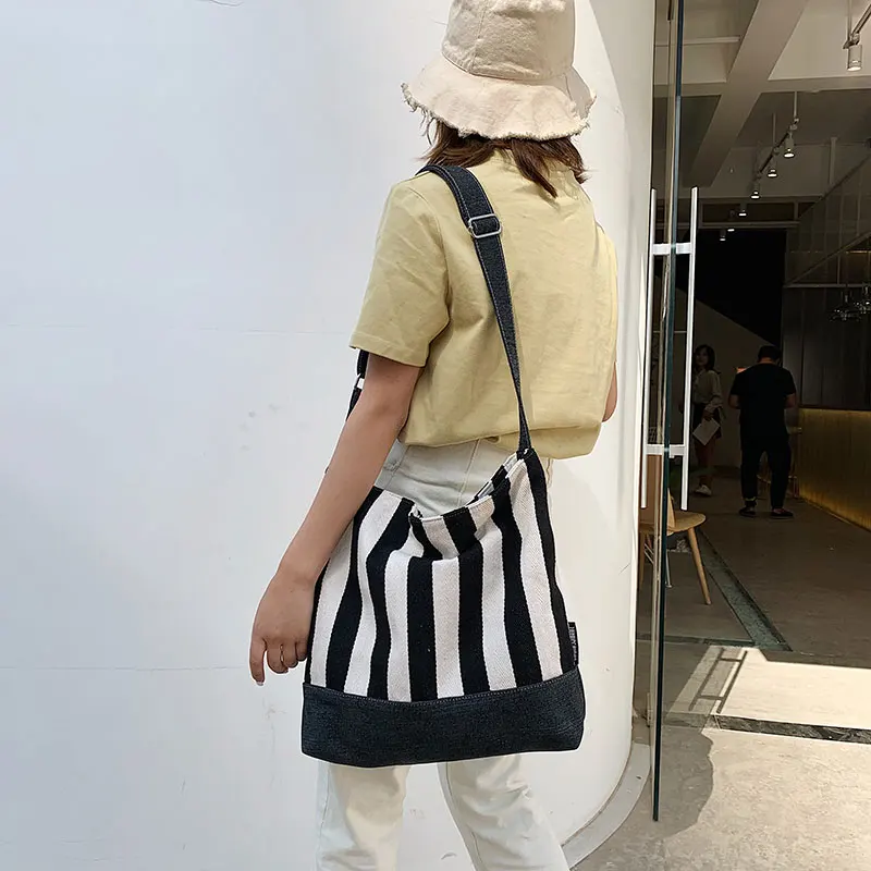 

Black Stripe Print Canvas Cotton Small Female Bags Shoulder Messenger Big Bag Women Famous Brand Bags Crossbody For Girls Sport