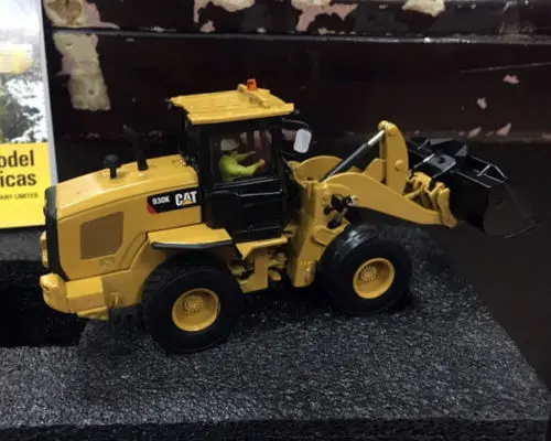 Новые 1/50 масштаб литой модели Caterpillar Cat 930 K колесный погрузчик от литья под давлением мастеров DM85266