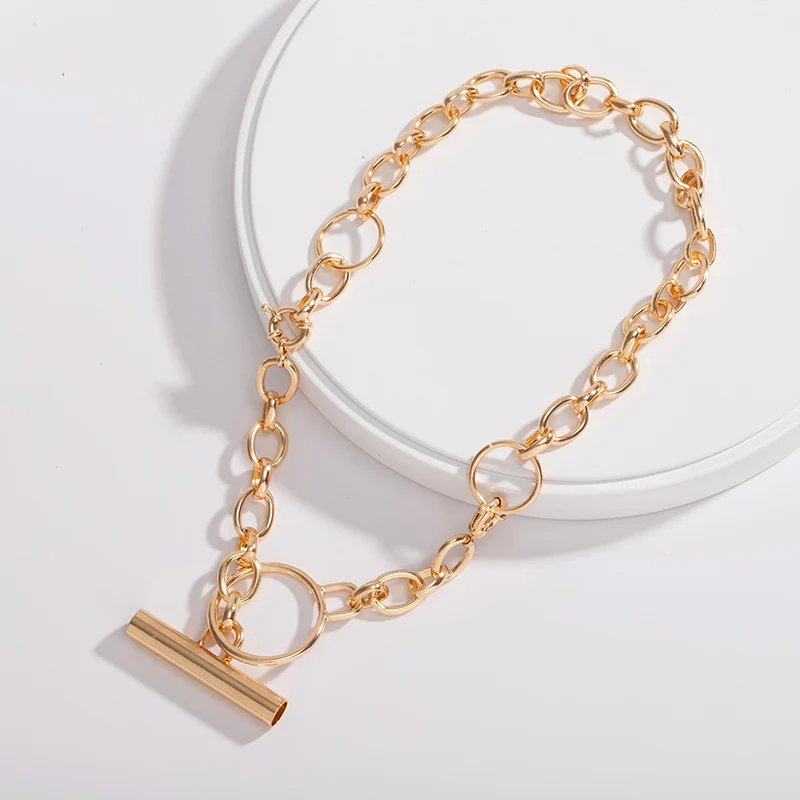 

New Arrival Gold Chunky Chain Round Disc Pendant Choker Necklace Women Summer Korean Fashion Minimalist Minimalism Party Jewelry