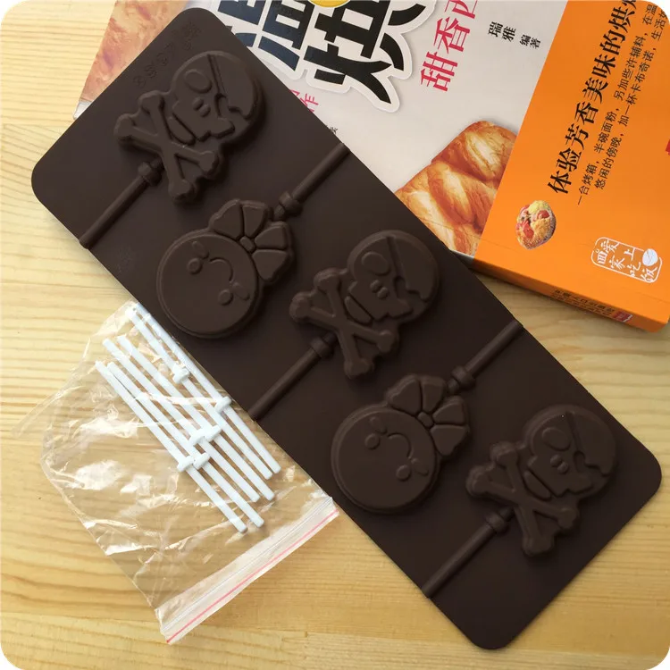

To report the new pirate lollipop silicone mold DIY chocolate ice tray with stick colour random