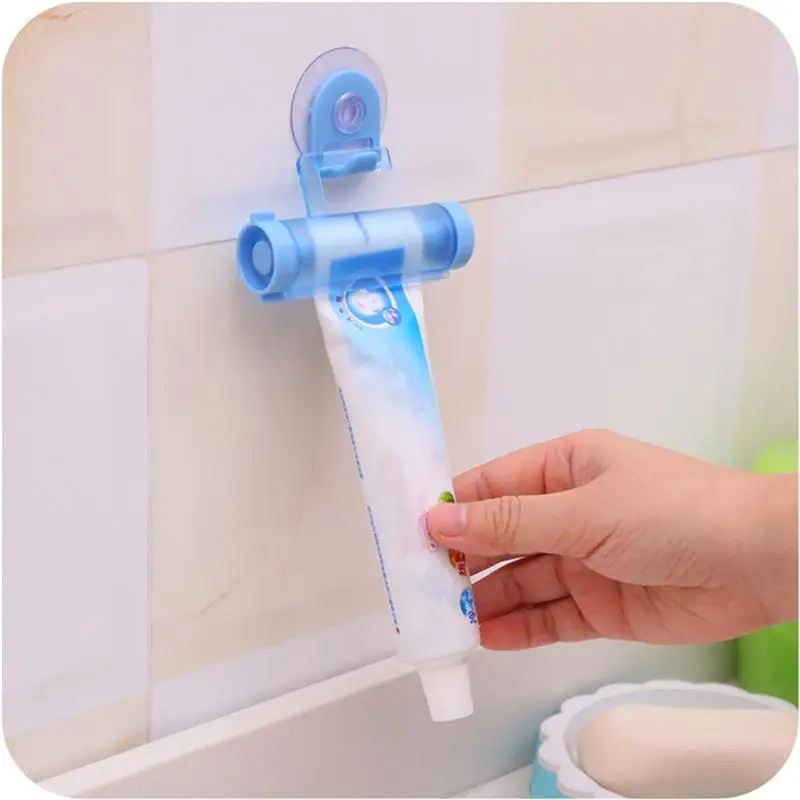 

Rolling Toothpaste Squeezer With Suction Hanger For House Home (Random Color)