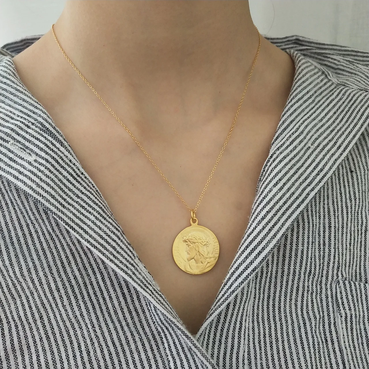 925 Sterling Sliver Coin Pendant Necklaces for Women Double Portrait