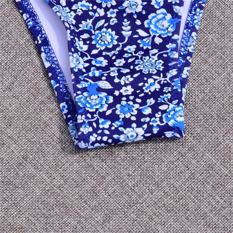 4592195391_1112554016