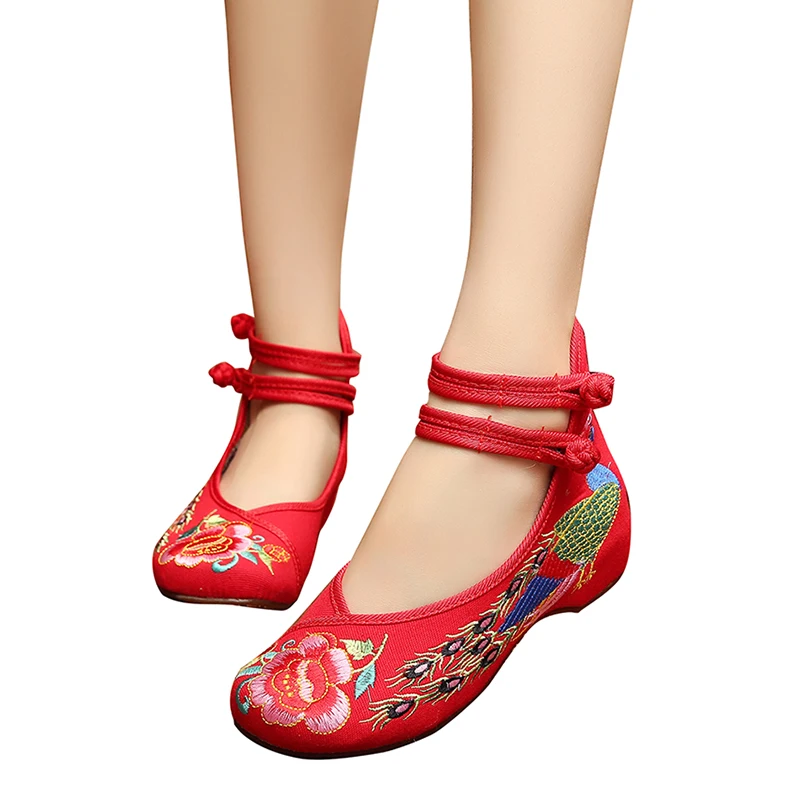 

Senza Fretta  Women Peacock The Old Cloth Embroidered Shoes Vintage Folk Style Flat Shoes  WS122