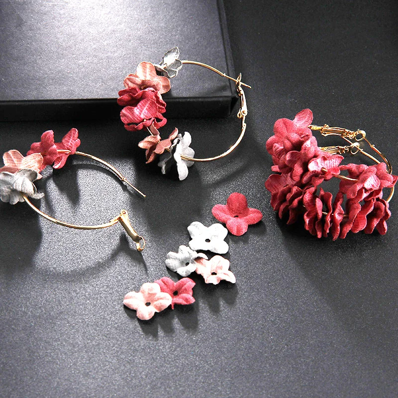 2018 elegante Stoff Blume Hoop Ohrringe Bijoux Sweety Bunte Blütenblatt Legierung Ohr Kreis Große Ohrringe Charme Brinco Für Frauen