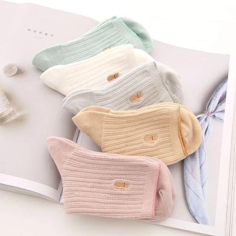 Cotton Socks for Women Embroidered Skin-friendly Breathable Fashion Woman Socks Animals Casual Short Socks Sokken Calcetines