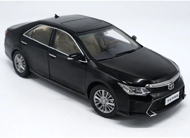 1:18 Новая модель автомобиля для Toyota Camry, литая под давлением, подарки на день рождения, игрушки, оригинальная коробка, коллекция - Цвет: Черный