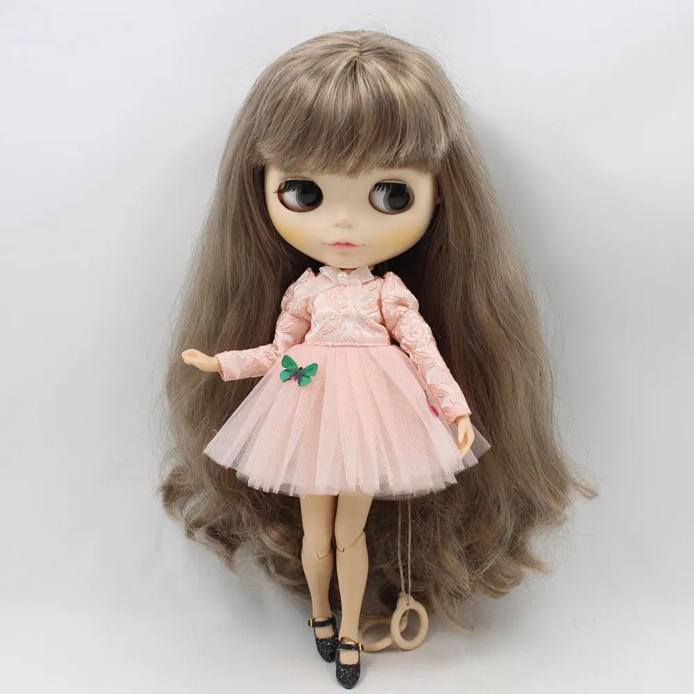 Shiny dolls