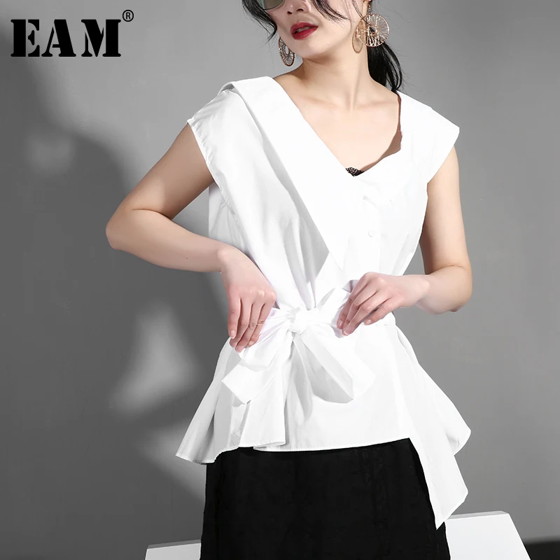 

[EAM] 2019 New Spring Summer V-collar Sleeveless White Irregular Hem Bandage Bow Loose Shirt Women Blouse Fashion Tide J495
