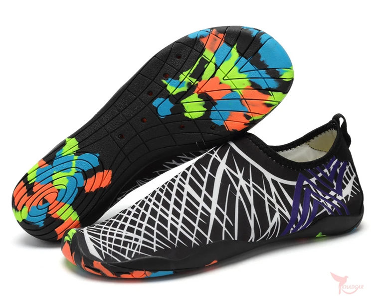 Casais de Água Tênis para Mulheres dos Homens Chinelos de Praia de Surf Aqua Sapatos Esportes Upstream Natação Rio Calçados Esportivos Luz 16 High Quality Esporte e Lazer