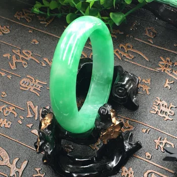 

Natural Burma Emerald Sun Green bracelet 2977