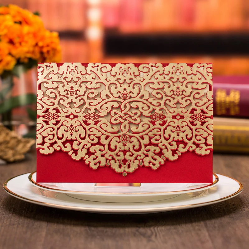 

1PC Sample Marriage Card Horizontal Chinese Red & Gold Wedding Invitation Card Laser Cut Retro Blank Wedding Card