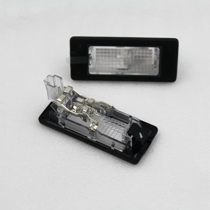 

Apply to Octavia Rear license plate lamp License plate lamp