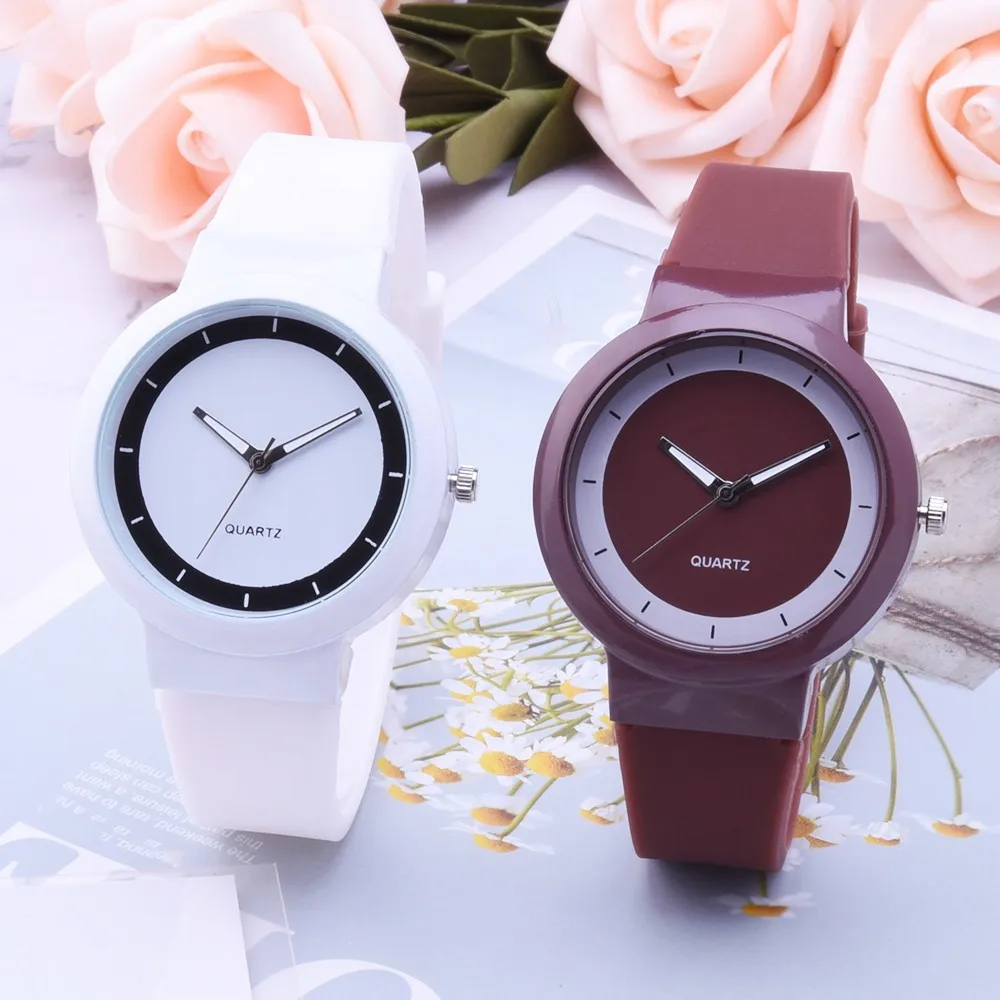 Woman Fashion Silicone Band Analog Quartz Round Wrist Watch Watches