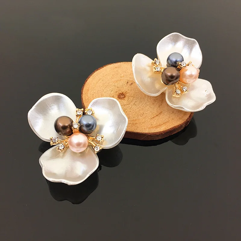 

5pcs Flower pearls rhinestones buttons metal wedding Invitations decorate button trinket hair Diy bridal bouquet accessories