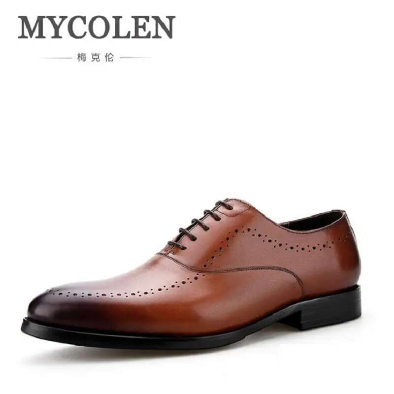 

MYCOLEN Bullock British Style Fashion Men Brogue Shoes Grain Leather Lace-Up Round Toe Men Oxfords Leather Shoe sapato masculino