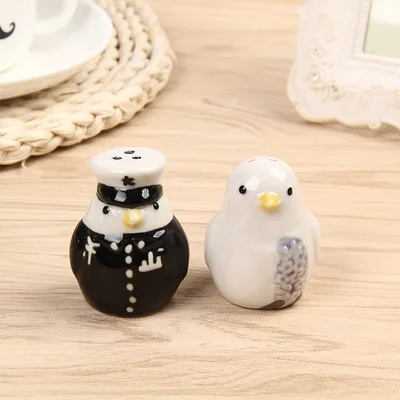200pcs(100boxes)Wedding Cut Penguin Lover Couple Ceramic Salt and Pepper Shaker Favors And Gifts for Guest