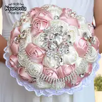 Kyunoviaゴージャスなウェディングブーケブローチブライダルブーケアイボリー人工ローズ花花嫁のブーケ結婚式アクセサリーa0002