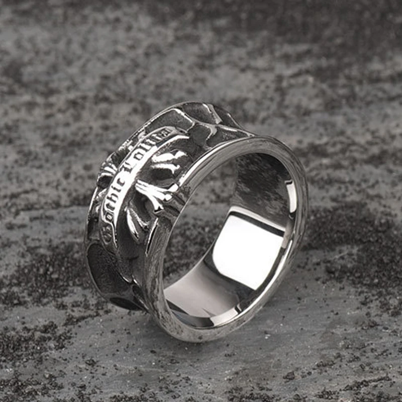 

Retro Alphabet Trend Ring Titanium Steel Korean Edition Student Overbearing Ring