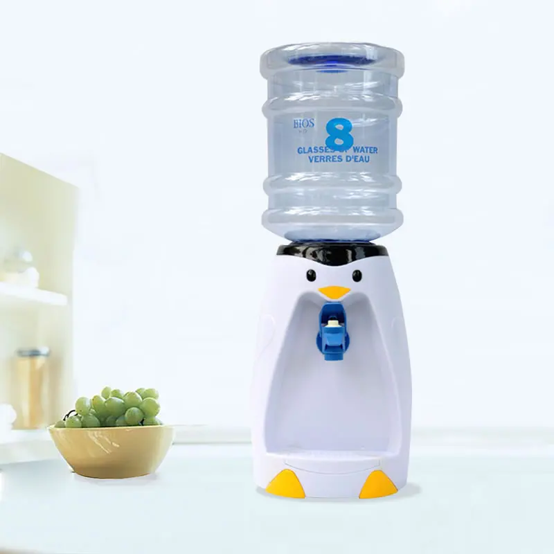 Милый Пингвин Стиль диспенсер для воды с бутылкой 8 стаканов диспенсер для воды Стенд мини настольный мультфильм силиконовые трубки диспенсер