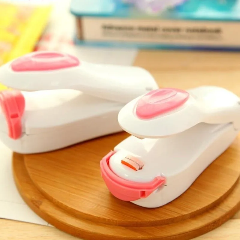 1pc Portable Mini Plastic Bag Sealing Machine Capper with Ceramic Heating Head Snack Food Plastic Bag Home Closer Storage Tool (4)
