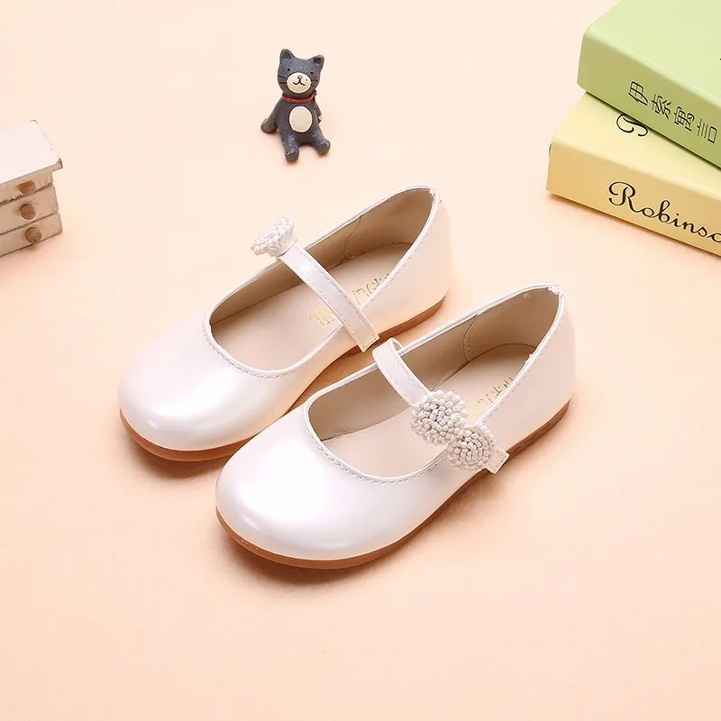 2018 Autumn NEW children's leather shoes Girl flowers Princess Shoes Spring Autumn elegant student Dance Wedding Party Shoes