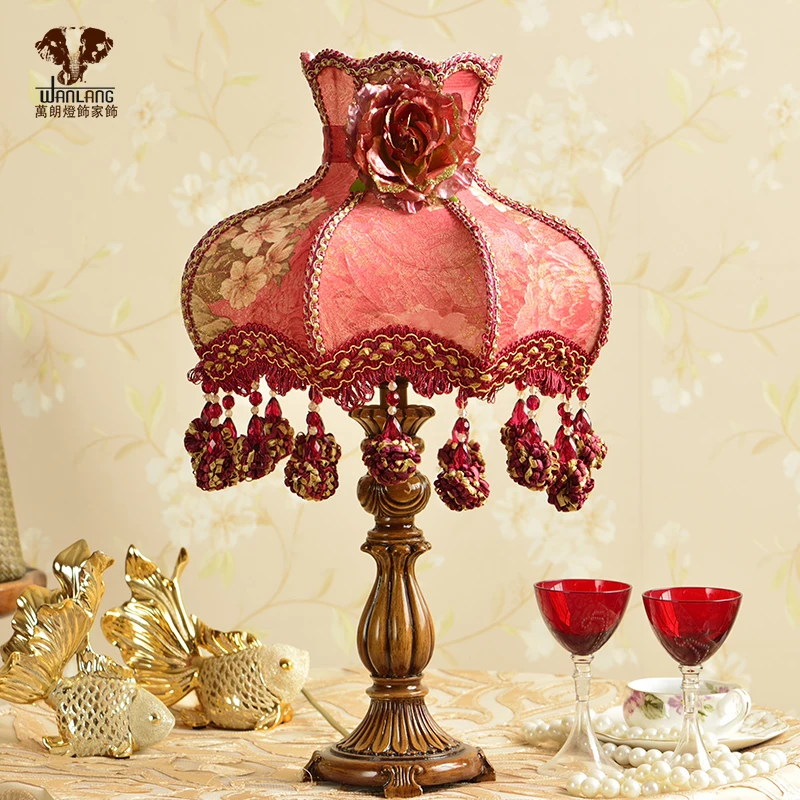 

head Arts Crafts Wanlang European wedding wedding room lamp new wedding warm bedroom bedside lamp red lamp 5138 creative