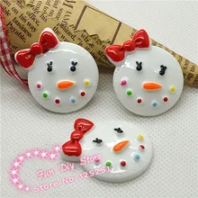 Плоской задней Симпатичные Рождество снеговик с красным бантом Кабошоны для украшения праздника 28*32 мм 50 шт./лот