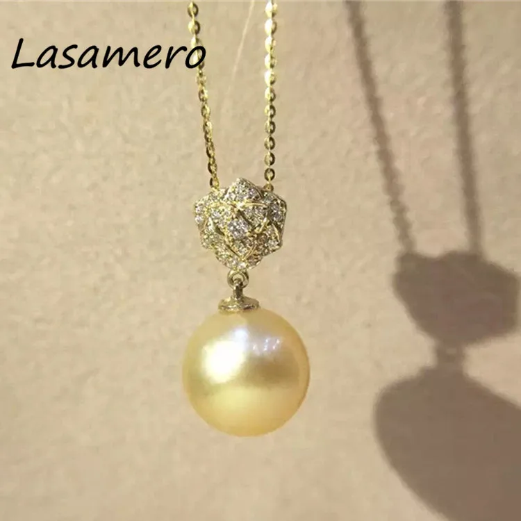 LASAMERO Halo 0.1 CTW Round Cut Pave Set 18k Gold Natural Diamond Pendant Necklace